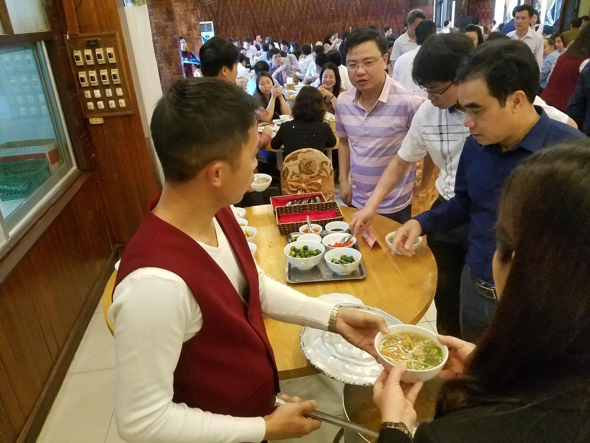 Lam Nghiep Do Son Hotel Bagian luar foto