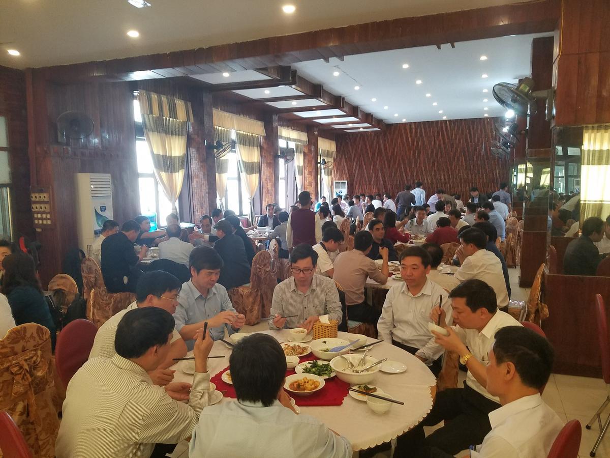Lam Nghiep Do Son Hotel Bagian luar foto
